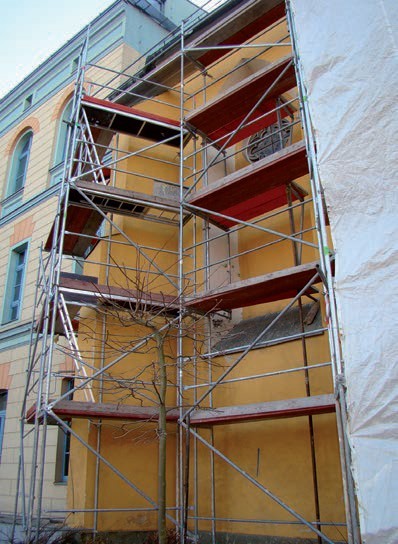 Elewacja kościoła w trakcie prac, listopad 2008.