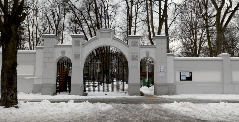 Widok bramy nr 1 po remoncie.