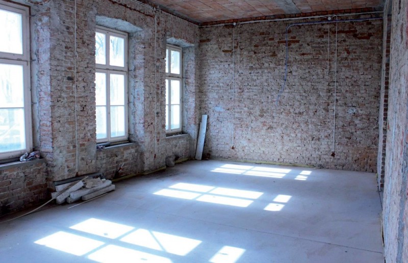 Wnętrze pałacu w trakcie jednego z etapów prac renowacyjnych.
Fot. Ł. Kowacz