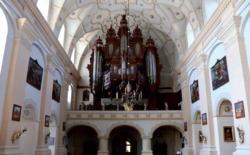 Wnętrze fary
z widokiem na chór,
po konserwacji.
Fot. A. Hardt