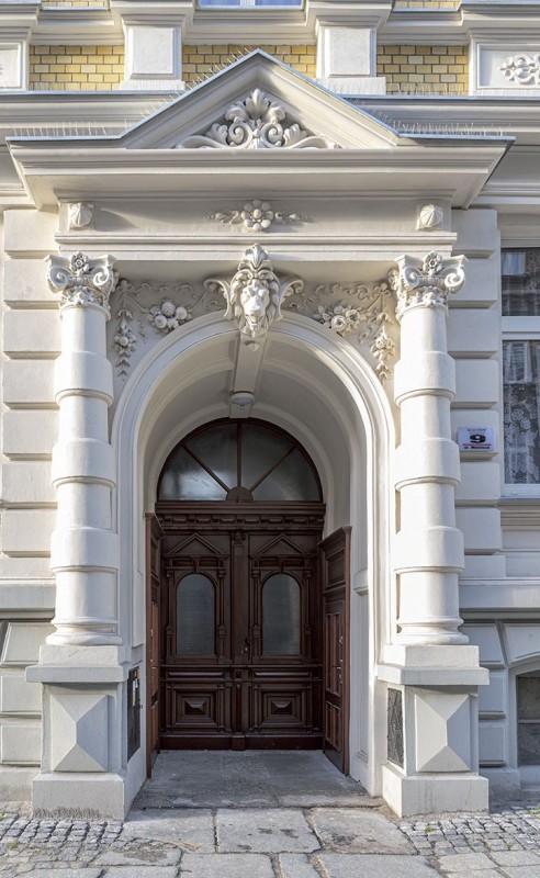 Miernicza 9 we Wrocławiu po renowacji. Fot. Baumit