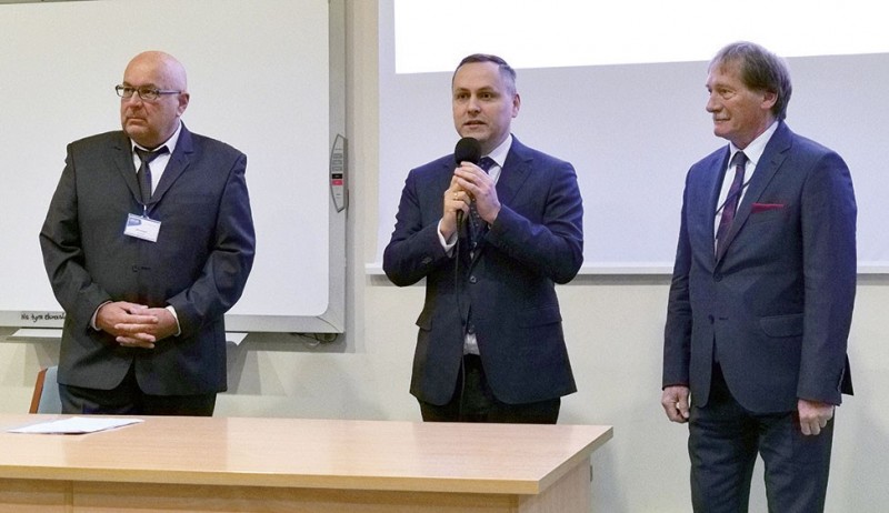 Otwarcie Kongresu przez Jakuba Koska – Przewodniczącego Rady Miasta Krakowa, Mirosława Boryczko – Przewodniczącego Małopolskiej Okręgowej Izby Inżynierów Budownictwa oraz Edwarda Hardta – redaktora naczelnego kwartalnika „Renowacje i Zabytki”