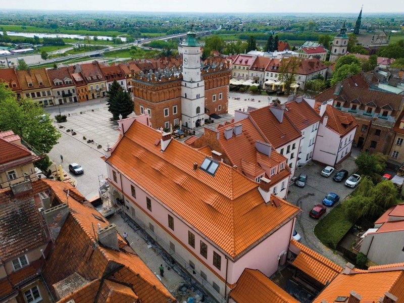Kamienica Oleśnickich w Sandomierzu, dachówka ceramiczna MILANO